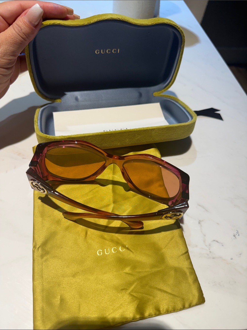 Gucci Square-Frame Injection Sunglasses Red Womens - Picture 6 of 8